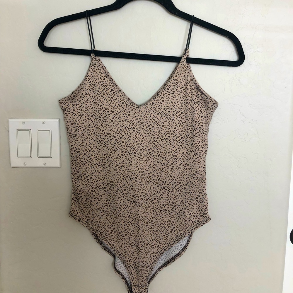 Gaze leopard body suit!